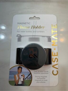 case-mate Magnetic Phone Holder Clip in Black